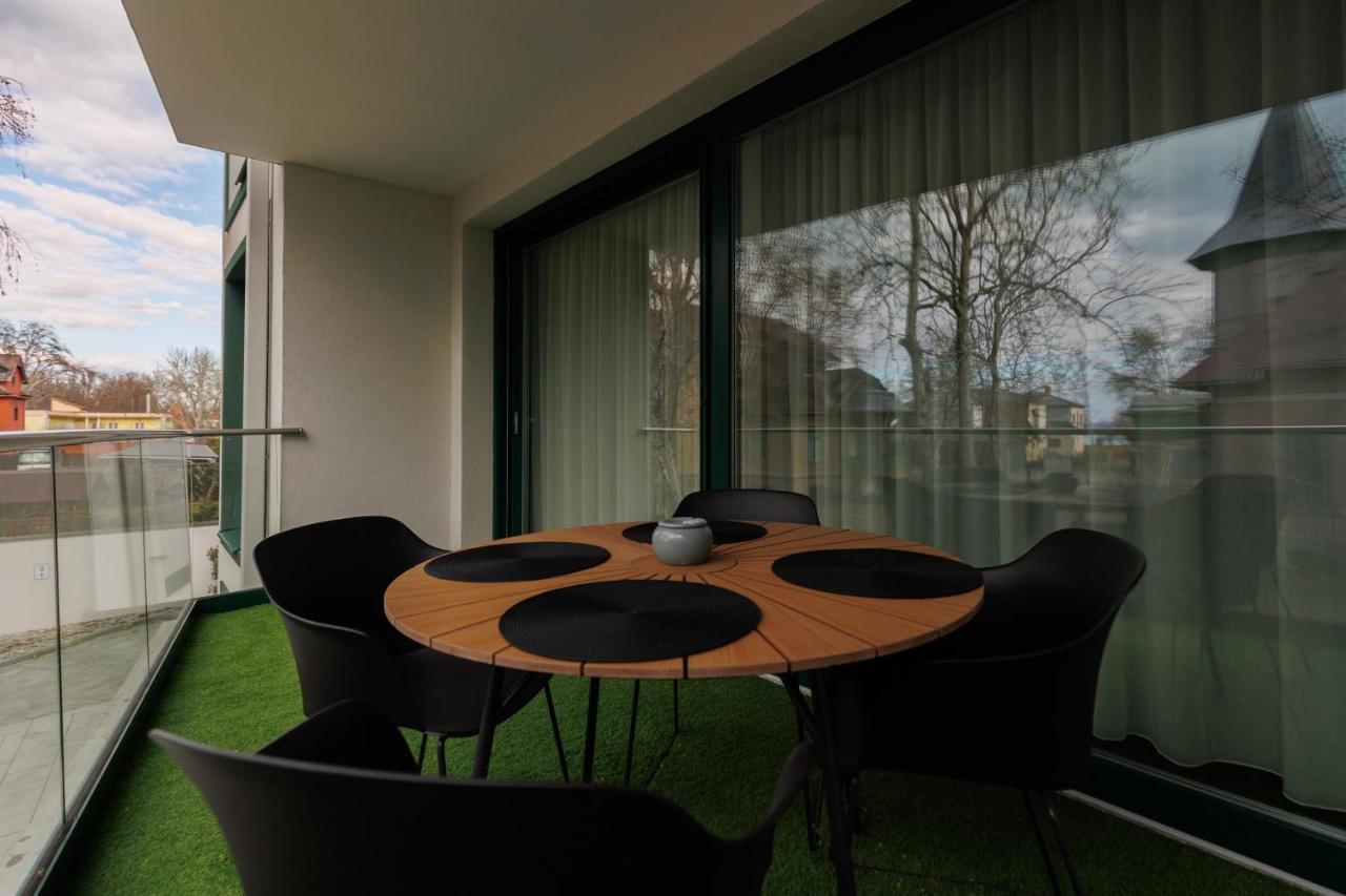 Villa Bauhaus Wellness Apartman 102 Siófok Eksteriør bilde
