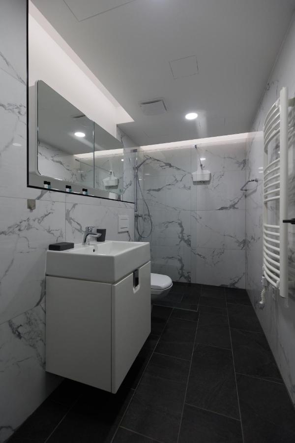 Villa Bauhaus Wellness Apartman 102 Siófok Eksteriør bilde