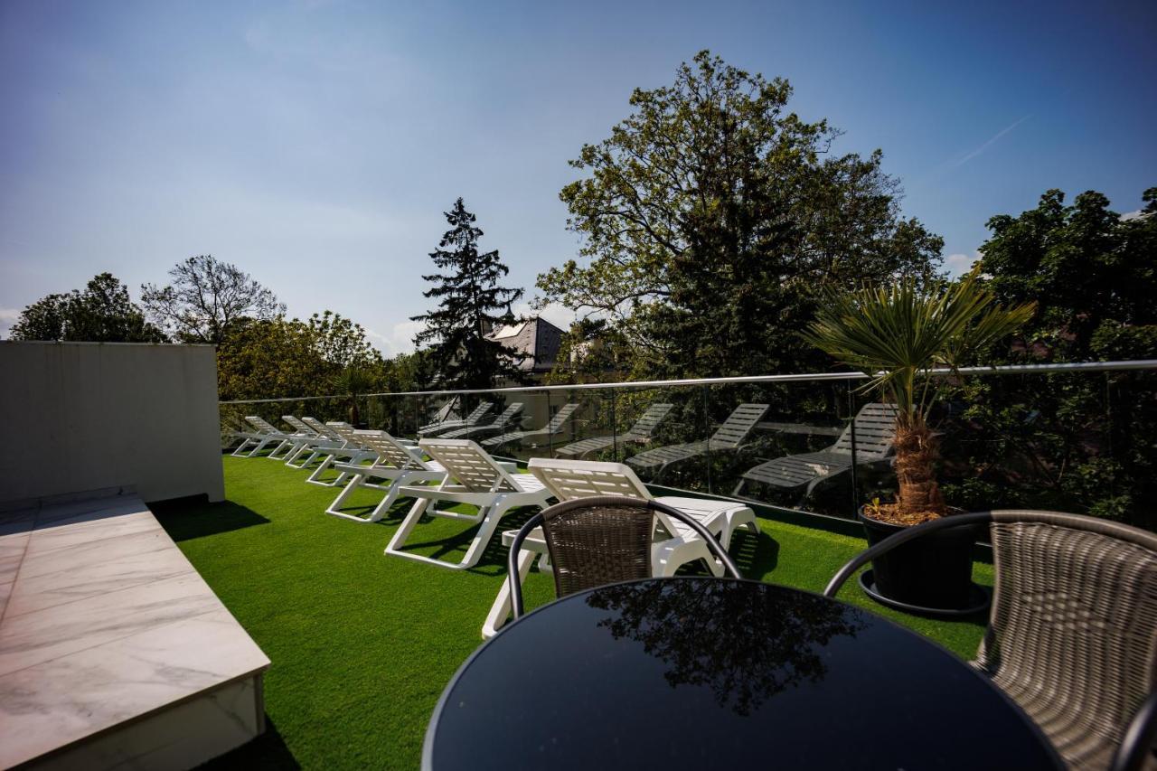 Villa Bauhaus Wellness Apartman 102 Siófok Eksteriør bilde