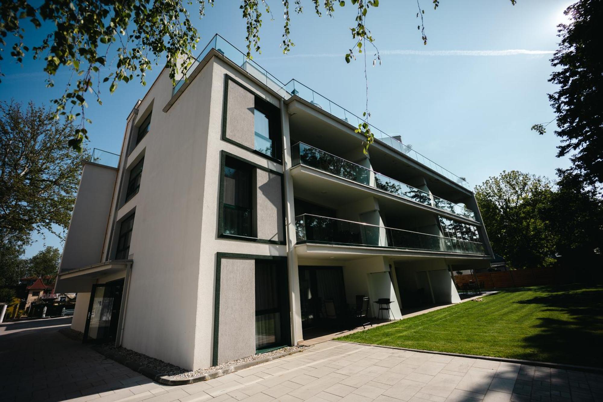 Villa Bauhaus Wellness Apartman 102 Siófok Eksteriør bilde
